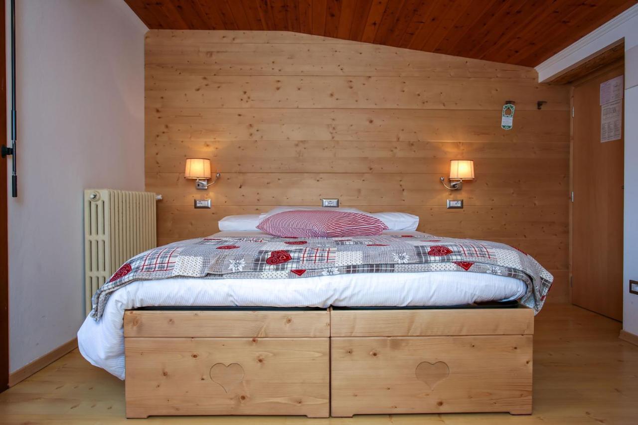 Albergo Adele Bormio Bagian luar foto