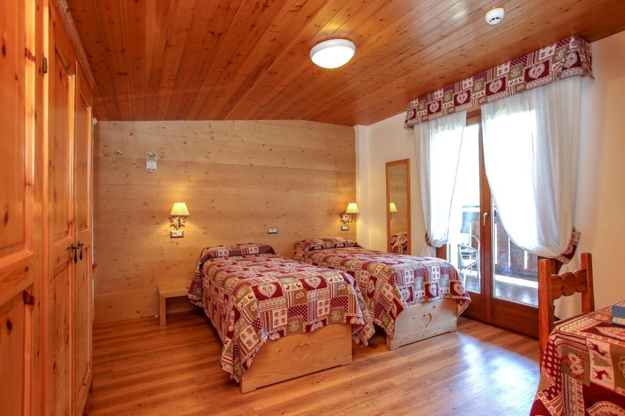 Albergo Adele Bormio Bagian luar foto