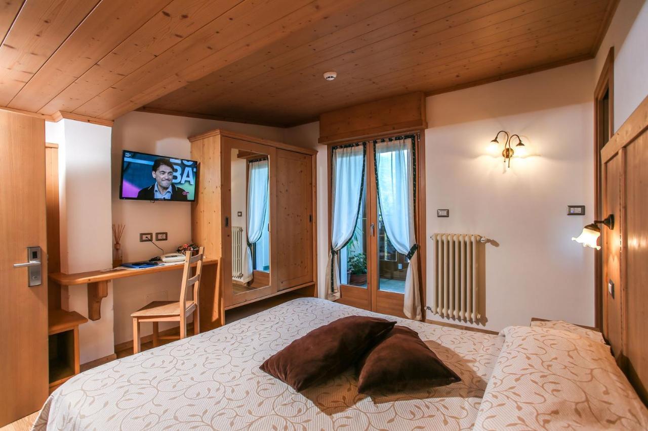 Albergo Adele Bormio Bagian luar foto
