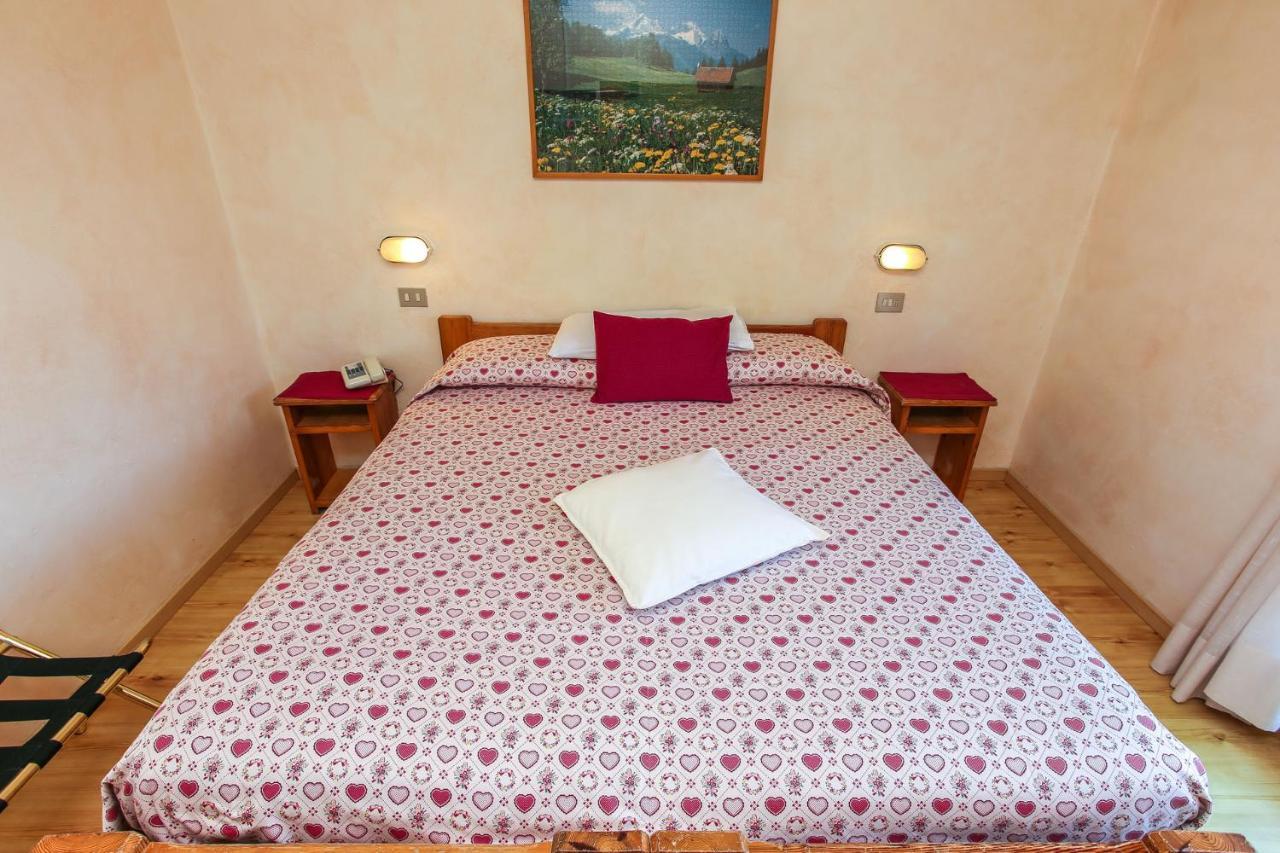 Albergo Adele Bormio Bagian luar foto