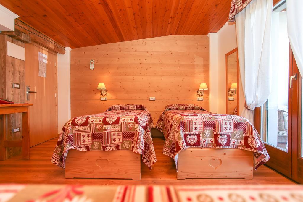 Albergo Adele Bormio Bagian luar foto