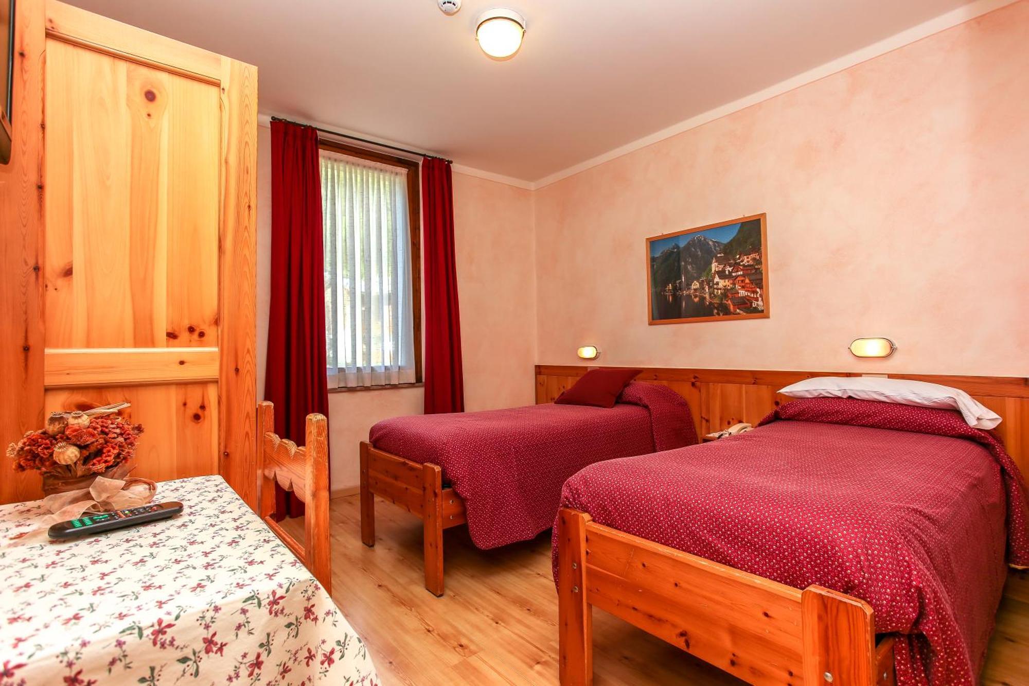 Albergo Adele Bormio Bagian luar foto